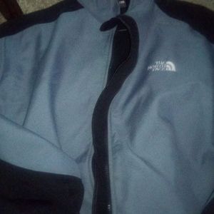 North Face  Wind Stopper /my and offer